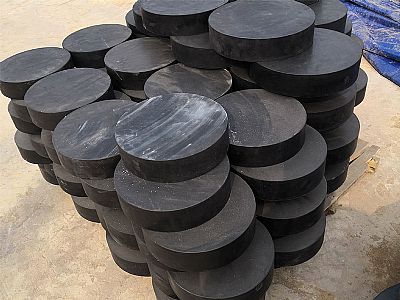 巴州区板式橡胶支座由若干层橡胶片与薄钢板经加压硫化